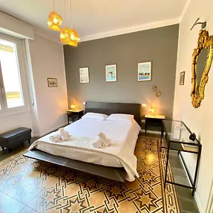 Comoluxhouse- Intero Apartment