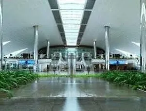 International Airport Hotell
