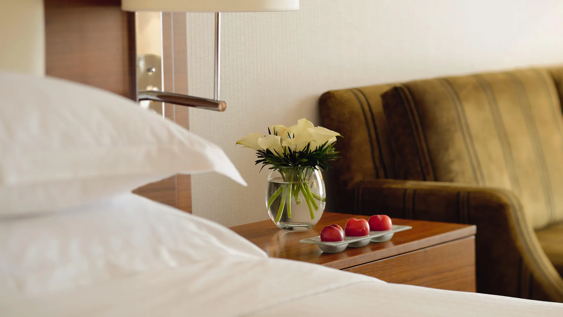 Moevenpick Hotel & Apartments Bur Dubai 5*,  United Arab Emirates