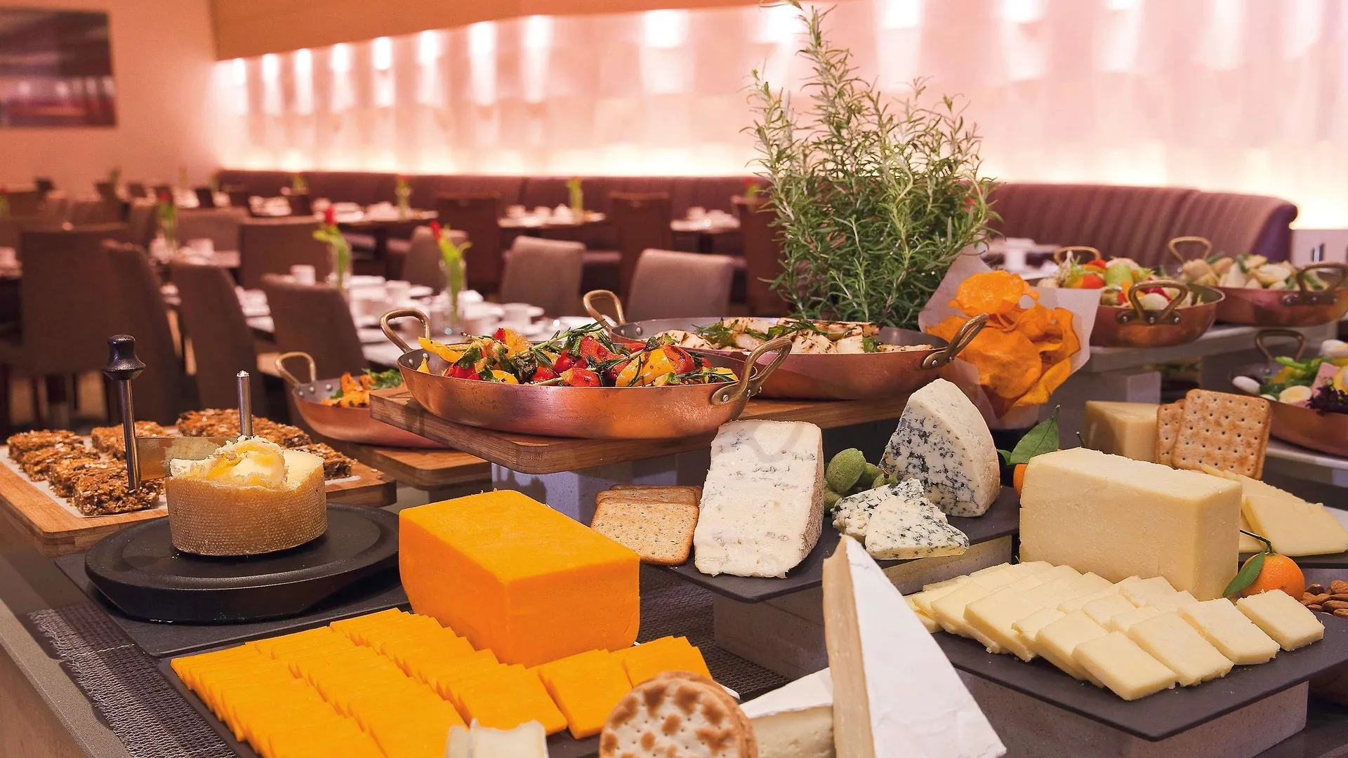 Moevenpick Hotel & Apartments Bur Dubai