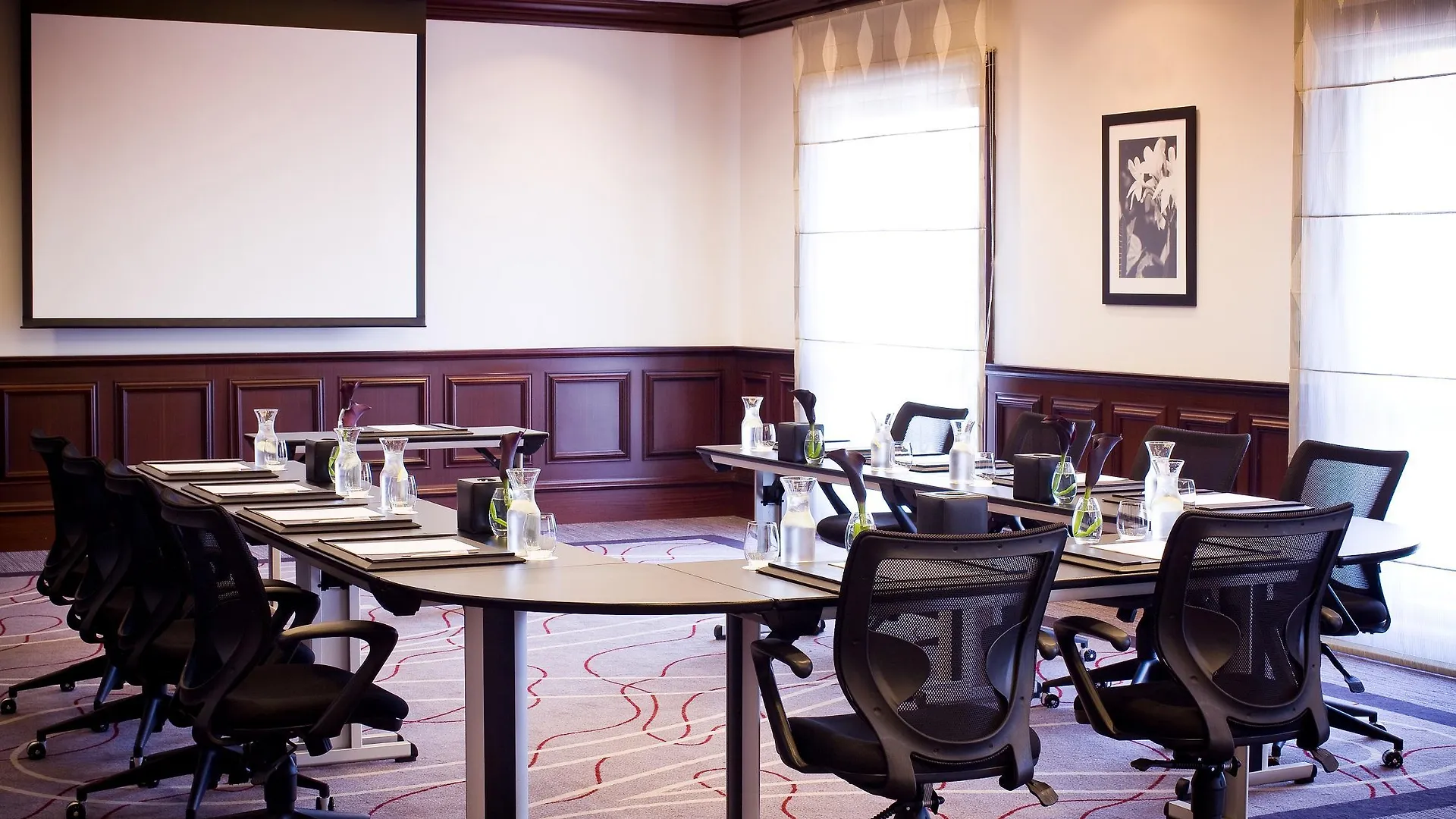 Moevenpick Hotel & Apartments Bur Dubai